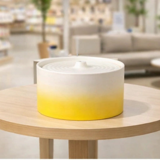 Fontaine à eau pour chat en céramique blanche avec dégradé jaune