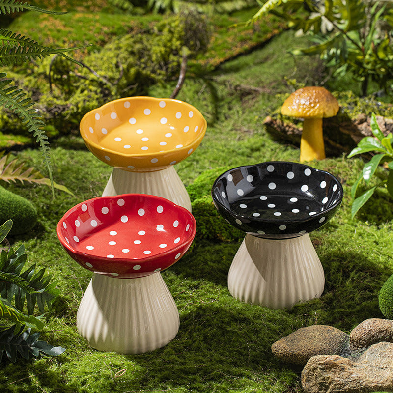 gamelle surélevée chat en forme de champignon noir, jaune et rouge