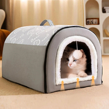 maison pour chat intérieur grise avec coussin moelleux et balle suspendue