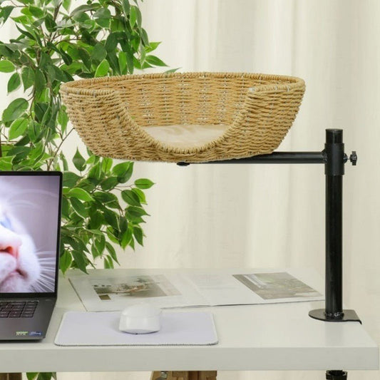 Panier chat suspendu en rotin robuste confortable design naturel