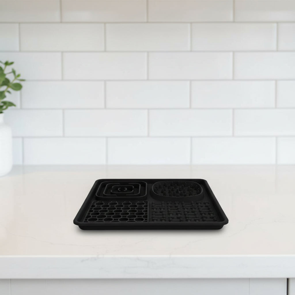 tapis de léchage chat carré en silicone noir