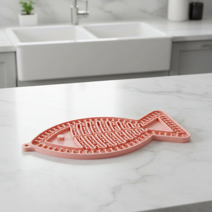 Tapis de léchage chat en forme de poisson rose