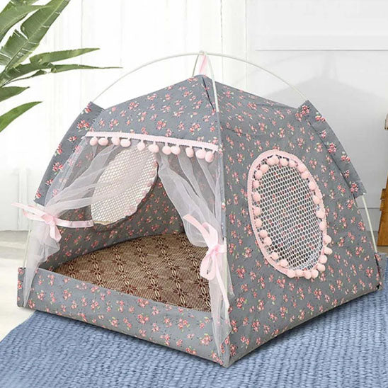 Tente pour chat fleurie avec coussin amovible et rideaux