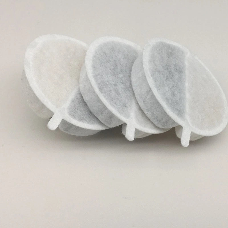 Fontaine a eau chat trois filtres empilés